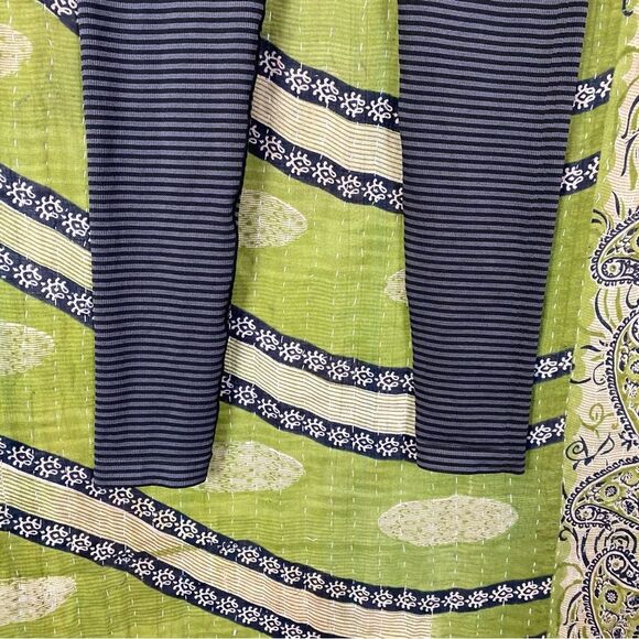 Spiritual Gangster Black Love Sculpt Striped Leggings Size Medium/ Large - Picture 4 of 15